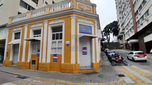 Casa Comercial para alugar, 32m² no Centro, Florianópolis