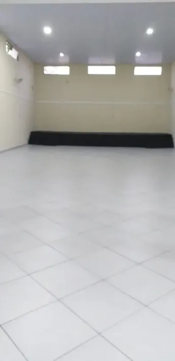 Foto do imóvel - Ponto comercial/lojabox disponível para alugar com 2 banheiros e 120 m² em