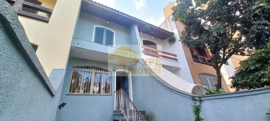Foto do imóvel - Casa à venda com 2 quartos, 2 suítes, 4 banheiros, 116 m² e 2 vagas na garagem em