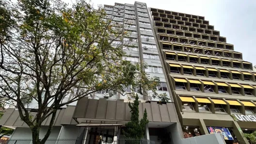 Apartamento com 2 Quartos para alugar, 71m² no Centro, Florianópolis
