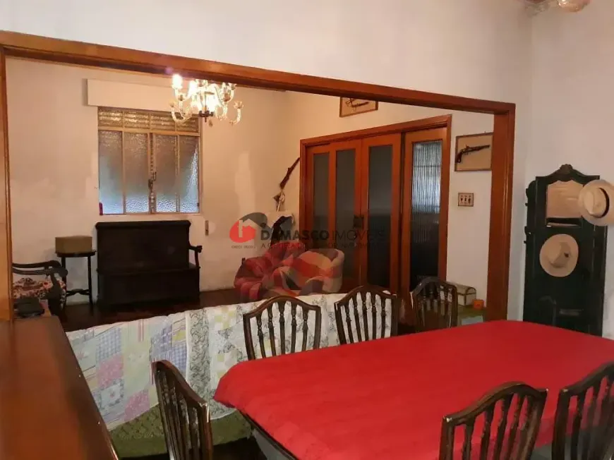 Foto do imóvel - Casa à venda com 3 quartos, de 280 m², 3 a 4 vagas na garagem e varanda em
