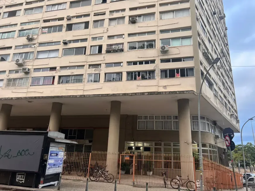 Foto do imóvel - Apartamento para alugar com 1 quarto, 1 banheiro, 25 m², condomínio com elevador, perto do.