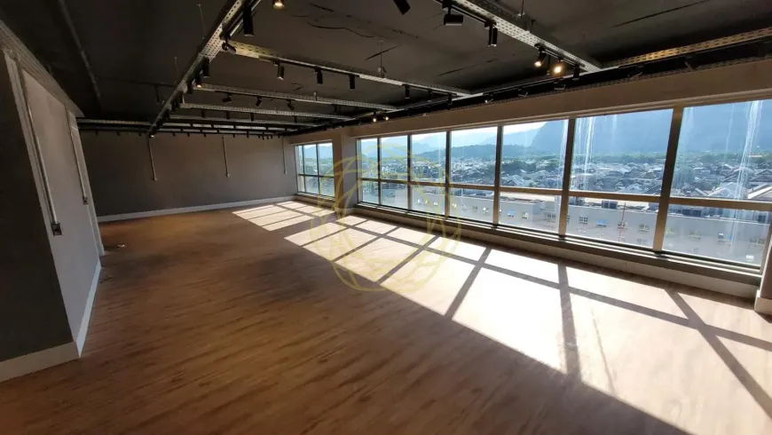 Foto do imóvel - Sala/Conjunto/Escritório disponível para venda e aluguel com 108 m², 2 banheiros, 3 vagas na.