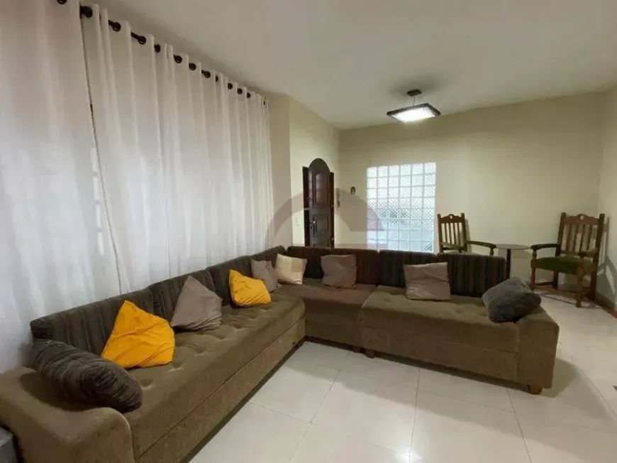 Foto do imóvel - Sobrado à venda com 3 quartos, 3 suítes, 250 m², 5 banheiros e 3 vagas em