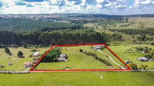 Fazenda / Sítio / Chácara com 3 Quartos à venda, 559m² no , Balsa Nova