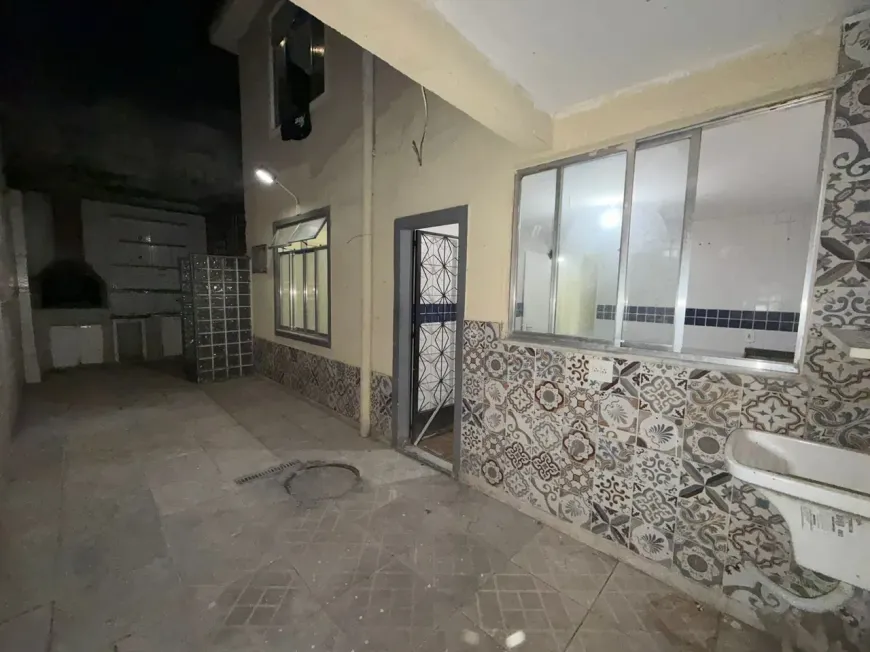 Foto do imóvel - Casa village disponível para alugar com 3 quartos, 2 banheiros e 80 m² perto da Estação.