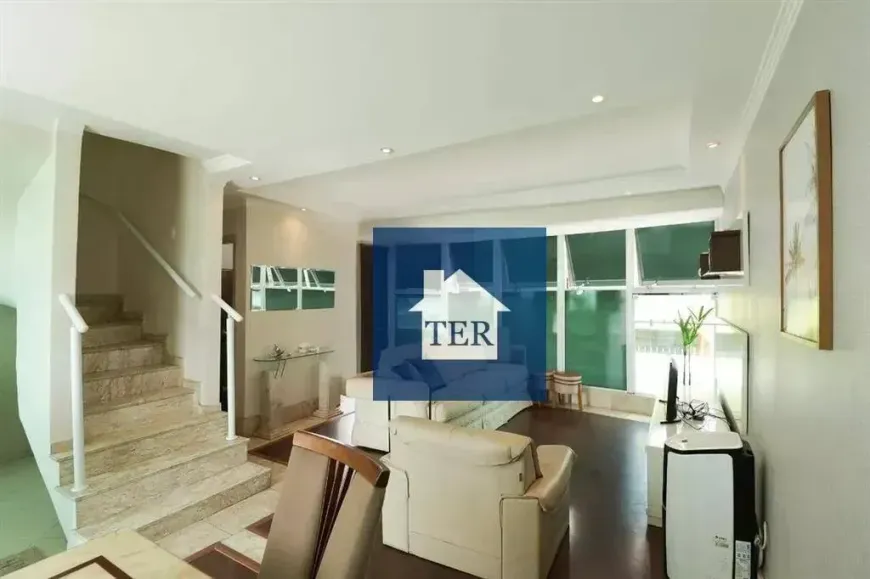 Foto do imóvel - Sobrado com 3 Quartos à venda, 230m²