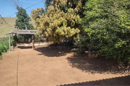 Fazenda / Sítio / Chácara com 3 Quartos à venda, 1000m² no , Alegre