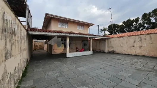 Sobrado com 5 Quartos à venda, 254m² no Poiares, Caraguatatuba