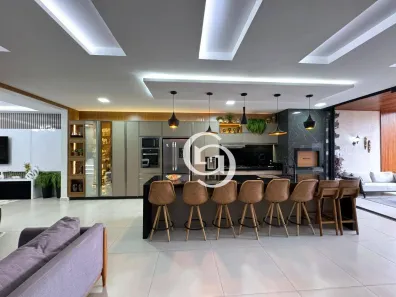 Sobrado com 3 Quartos à venda, 265m² no Centro, Cascavel