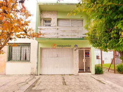 Casa com 5 Quartos para alugar, 290m² no Centro, Pelotas