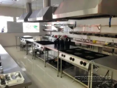Casa Comercial à venda, 422m² no Centro, Sorocaba