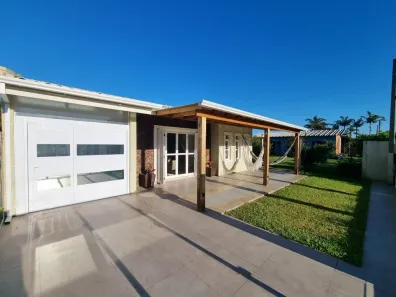 Casa com 3 Quartos à venda, 130m² no , Imbé