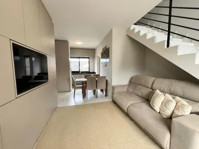 Sobrado com 2 Quartos à venda, 65m² no Bela Vista, Palhoça