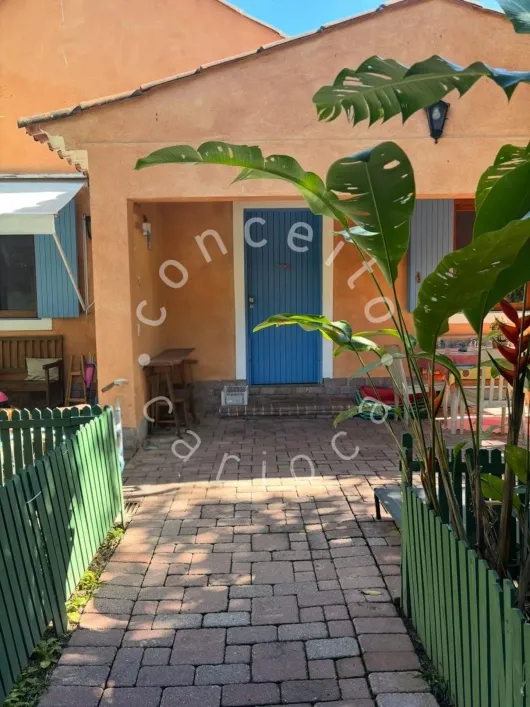Foto do imóvel - Casa para alugar com 5 quartos, 1 suíte, 350 m², 4 banheiros e 3 vagas na garagem próximo ao.