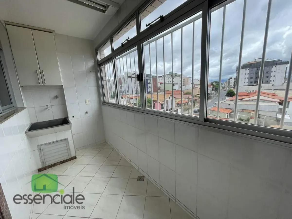 Cobertura 4 quartos no Eldorado Contagem