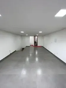 Conjunto Comercial / Sala para alugar, 45m² no Centro, Macaé