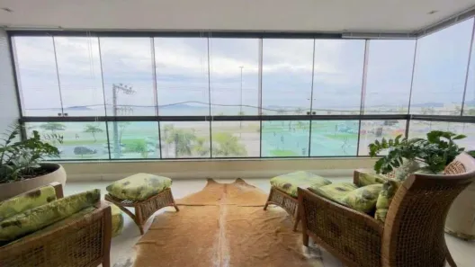 Apartamento com 4 Quartos para alugar, 290m² no Centro, Florianópolis