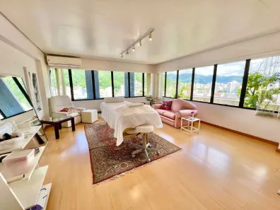 Prédio/Edifício Inteiro com 2 Quartos à venda, 71m² no Centro, Balneário Camboriú