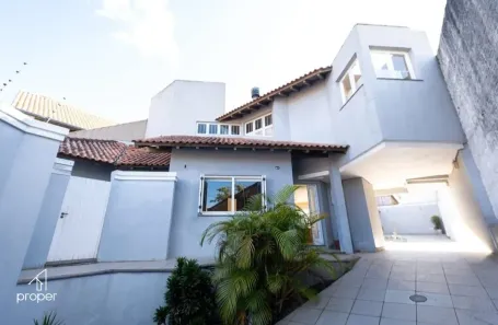 Sobrado com 3 Quartos à venda, 242m² no Centro, Pelotas