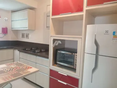 Apartamento com 2 Quartos para alugar, 98m² no Centro, Florianópolis