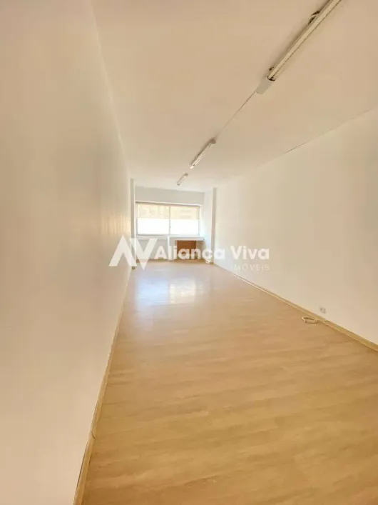 Foto do imóvel - Sala/Conjunto/Escritório à venda com 44 m², próximo ao Metrô Cardeal Arcoverde e 1 banheiro em