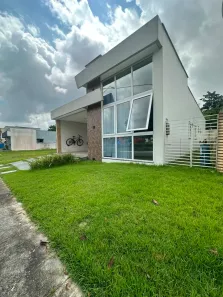 Casa com 4 Quartos para alugar, 250m² no Coqueiro, Belém