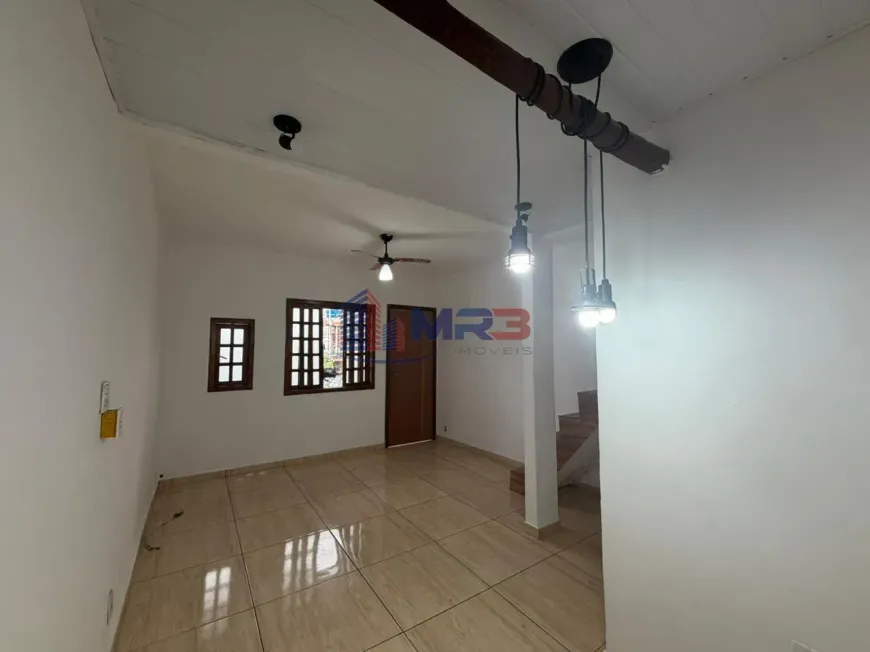 Foto do imóvel - Casa para alugar com 120 m², 3 quartos, 5 banheiros, 1 vaga