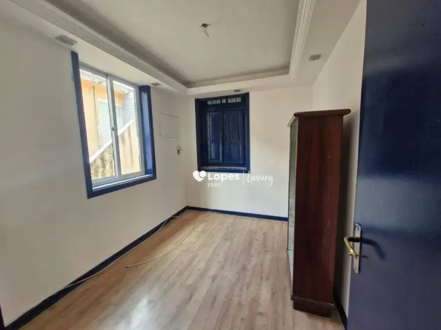 Foto do imóvel - Imóvel comercial para alugar com 3 quartos, 1 banheiro e aceita animais em