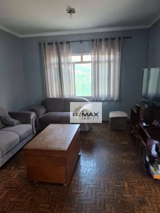 Foto do imóvel - Casa à venda com 4 quartos, 1 suíte, 140 m², 3 banheiros e 2 vagas em