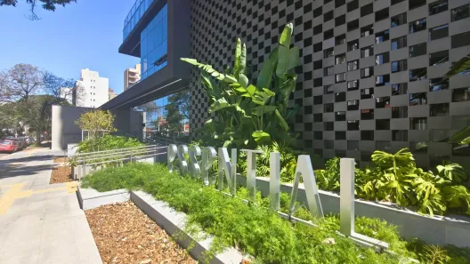 Apartamento com 3 Quartos para alugar, 220m² no Cambuí, Campinas