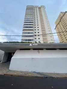 Apartamento com 4 Quartos para alugar, 360m² no Centro, Uberaba