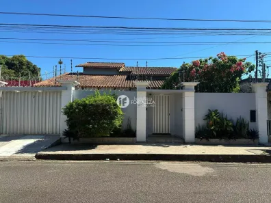 Casa com 3 Quartos à venda, 246m² no Bosque, Rio Branco
