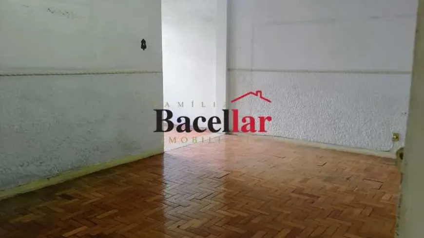 Foto do imóvel - Apartamento para alugar com 2 quartos, 2 banheiros, 84 m² e aceita animais, perto da Estação.