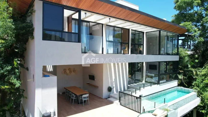 Foto do imóvel - Casa de condomínio para alugar com 3 quartos, 1 suíte, 450 m² e condomínio com piscina em