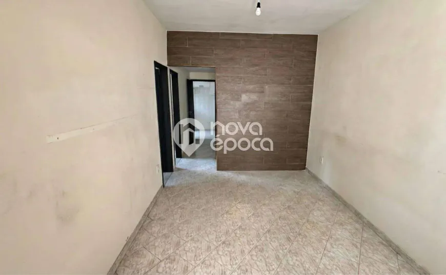 Foto do imóvel - Apartamento à venda com 3 quartos, 1 banheiro, 116 m² e perto da Estação Piedade em