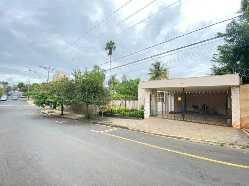 Foto do imóvel - Casa para alugar com 250 m², 4 quartos, 3 banheiros, 2 vagas
