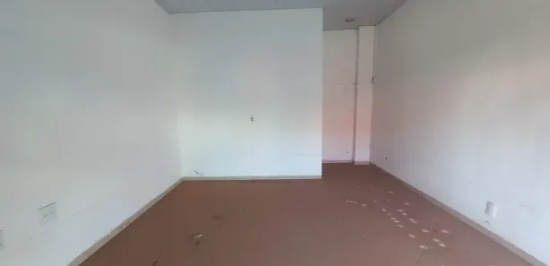 Foto do imóvel - Salão comercial com 25 m² com banheiro.
