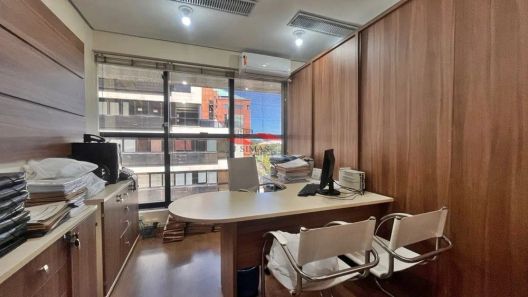 Conjunto Comercial / Sala à venda, 105m² no Praia de Belas, Porto Alegre