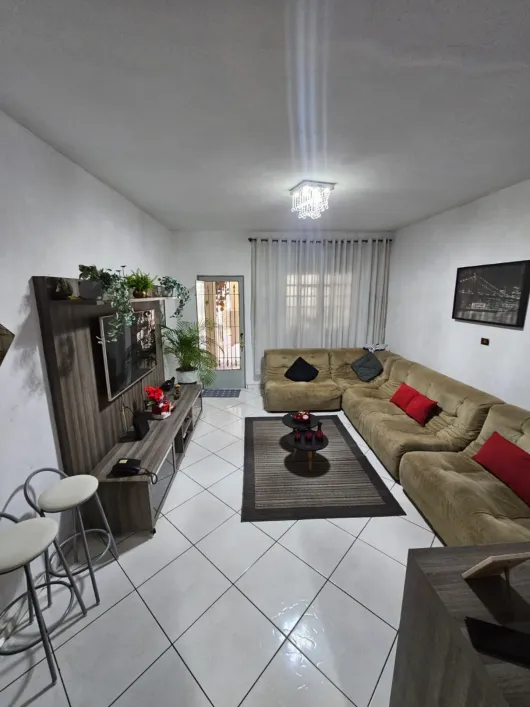 Foto do imóvel - Casa à venda com 2 quartos, 2 banheiros, 144 m² e quintal próximo à Estação Pirituba em