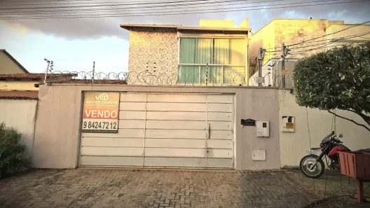 Sobrado com 3 Quartos à venda, 146m² no Jardim América, Goiânia