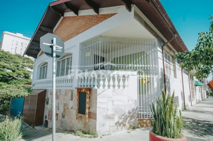 Foto do imóvel - Casa para alugar com 190 m², 3 quartos, 3 banheiros, 2 vagas