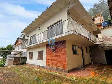 Casa com 4 Quartos à venda, 220m² no Centro, Petrópolis