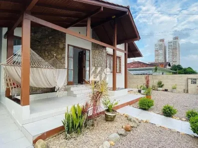 Casa com 3 Quartos à venda, 420m² no Centro, Palhoça