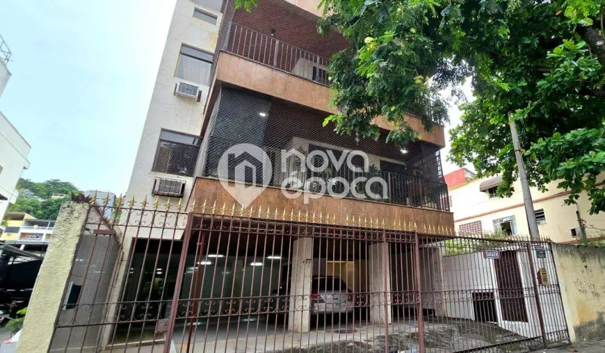 Foto do imóvel - Apartamento à venda com 4 quartos, 1 suíte, 3 banheiros, 171 m², 2 vagas na garagem e elevador.