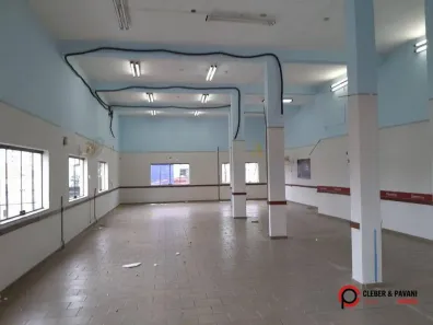 Prédio Inteiro para alugar, 700m² no Centro, Sorocaba