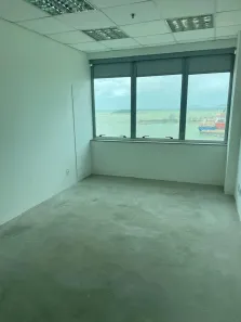 Conjunto Comercial / Sala para venda ou aluguel, 30m² no Imbetiba, Macaé