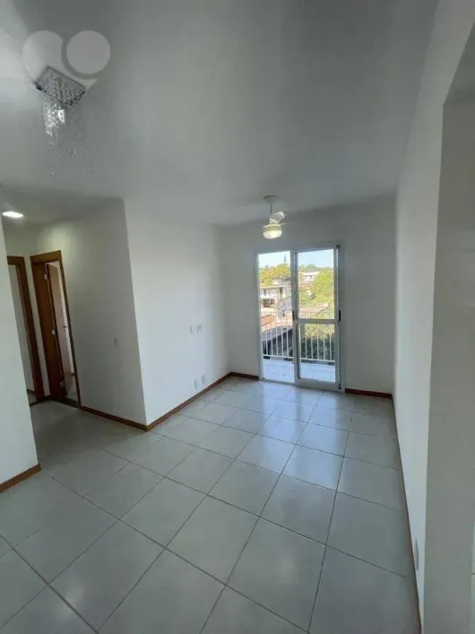 Foto do imóvel - Apartamento à venda com 2 quartos, 1 banheiro, 1 vaga na garagem, elevador no condomínio e.