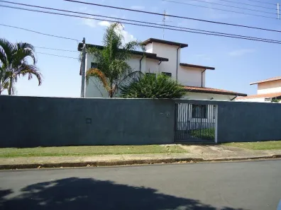 Sobrado com 3 Quartos à venda, 355m² no Parque São Quirino, Campinas