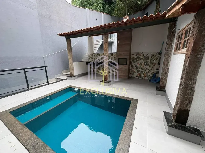 Foto do imóvel - Casa para alugar com 3 quartos, 3 suítes, 4 banheiros, 3 vagas na garagem e piscina no.